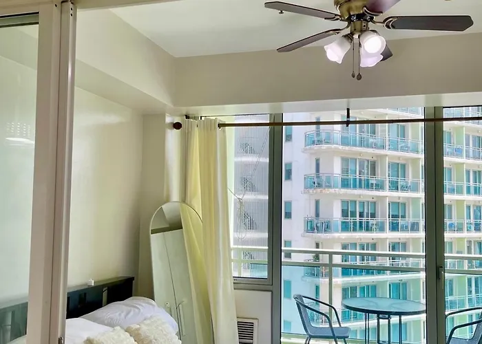 Apartamento Azure View 1br Near At The Airport